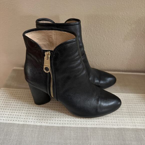 Louise Et Cie Lo-Zyda Bootie Black Leather Almond Toe Size 8M - Picture 3 of 9